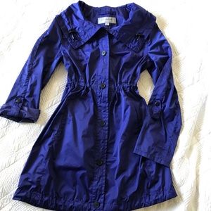 Purple/blue fashionable raincoat